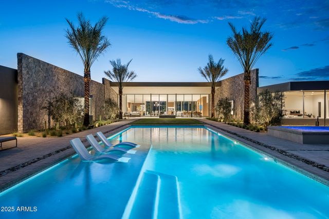 5120 N CASA BLANCA Drive, Paradise Valley, AZ 85253