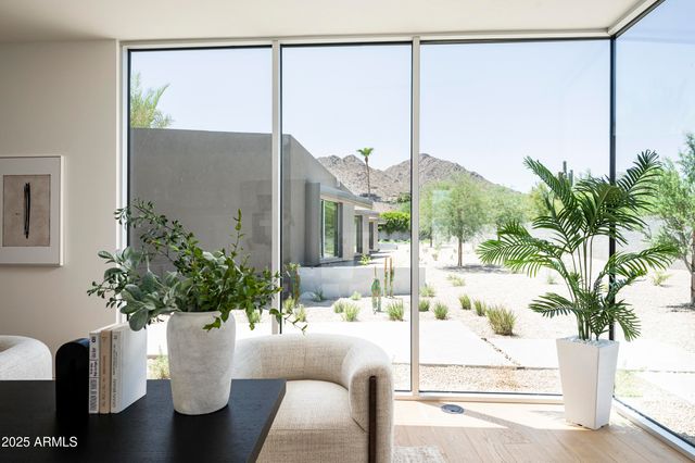 5120 N CASA BLANCA Drive, Paradise Valley, AZ 85253