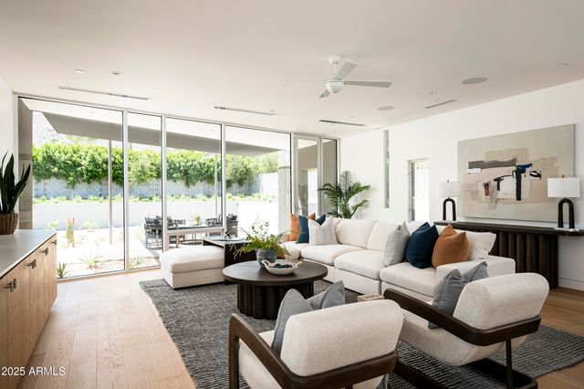 5120 N CASA BLANCA Drive, Paradise Valley, AZ 85253