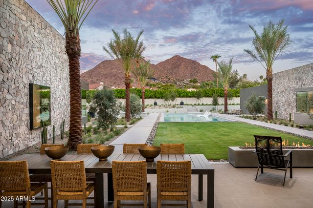 5120 N CASA BLANCA Drive, Paradise Valley, AZ 85253
