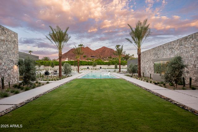 5120 N CASA BLANCA Drive, Paradise Valley, AZ 85253