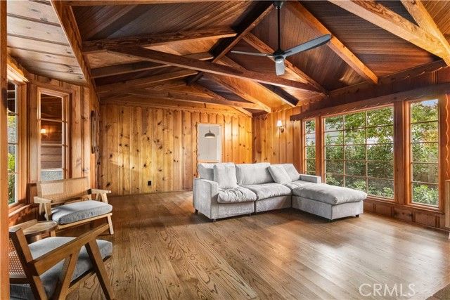 22121 Avenue Morelos, Woodland Hills (los Angeles), CA 91364