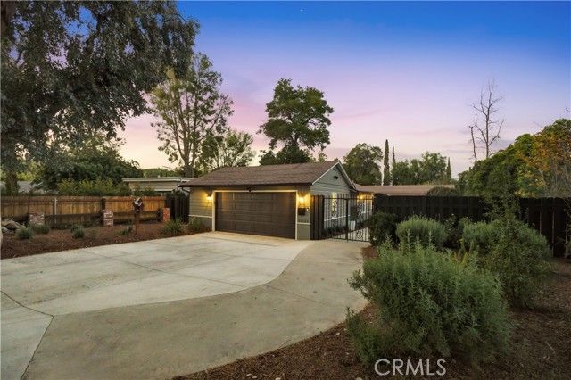 22121 Avenue Morelos, Woodland Hills (los Angeles), CA 91364