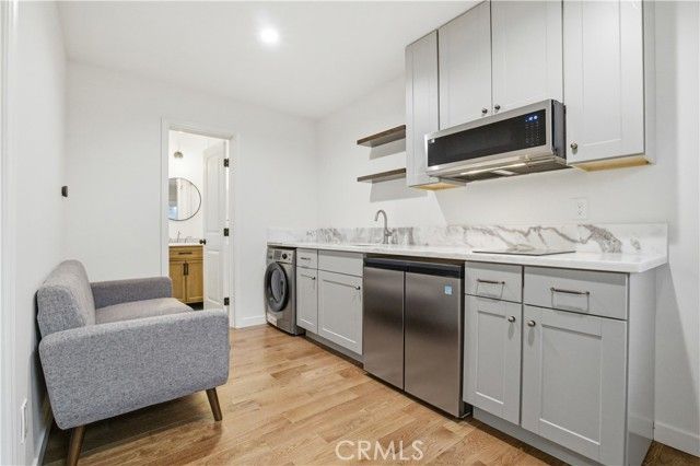 22121 Avenue Morelos, Woodland Hills (los Angeles), CA 91364