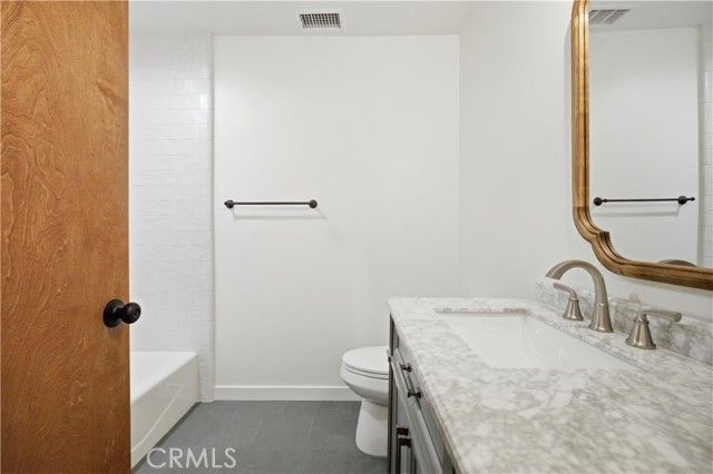 22121 Avenue Morelos, Woodland Hills (los Angeles), CA 91364