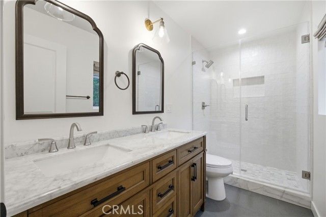 22121 Avenue Morelos, Woodland Hills (los Angeles), CA 91364