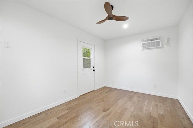 22121 Avenue Morelos, Woodland Hills (los Angeles), CA 91364