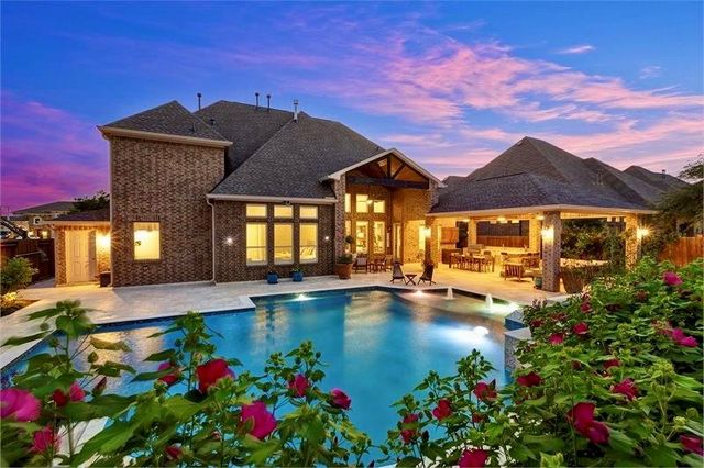 10210 Grape Creek Grove Lane, Cypress, TX 77433