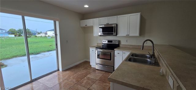 1415 NE 8th TER, Cape Coral, FL 33909