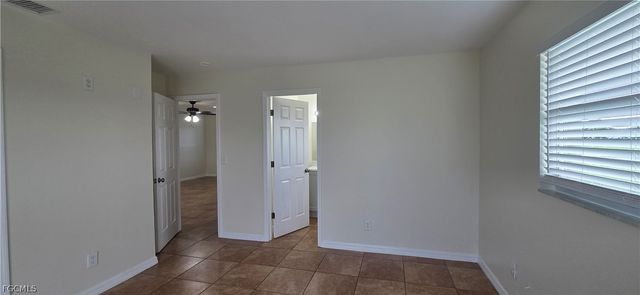 1415 NE 8th TER, Cape Coral, FL 33909