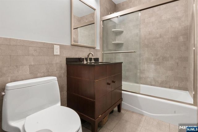 2000 Linwood Avenue 15P, Fort Lee, NJ 07024