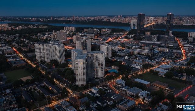 2000 Linwood Avenue 15P, Fort Lee, NJ 07024