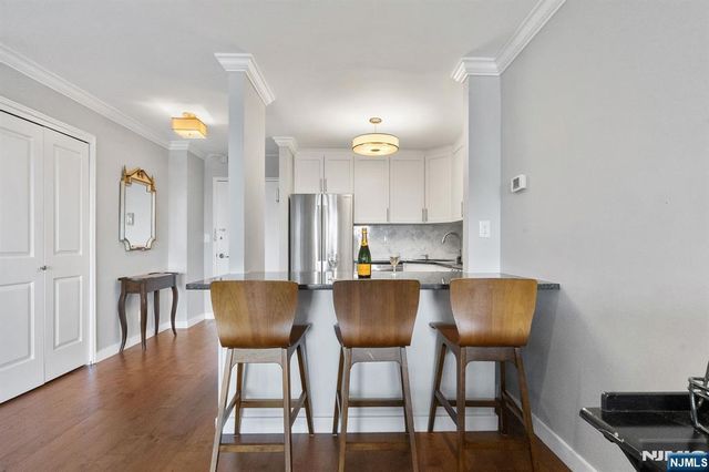 2000 Linwood Avenue 15P, Fort Lee, NJ 07024