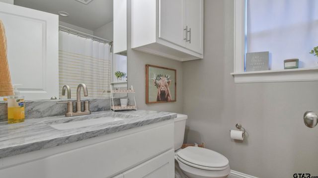 14144 Foxtail Dr, Flint, TX 75762
