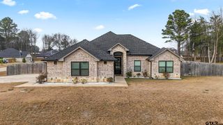 14144 Foxtail Dr, Flint, TX 75762