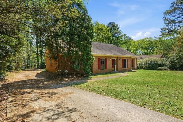105 Swanson, Peachtree City, GA 30269