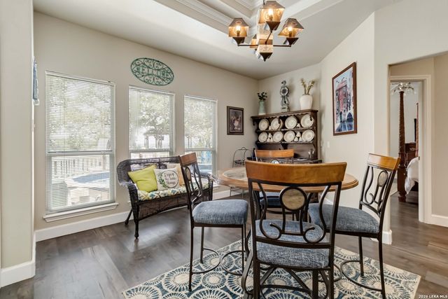 573 MOUNTAIN OAKS DR, Canyon Lake, TX 78133