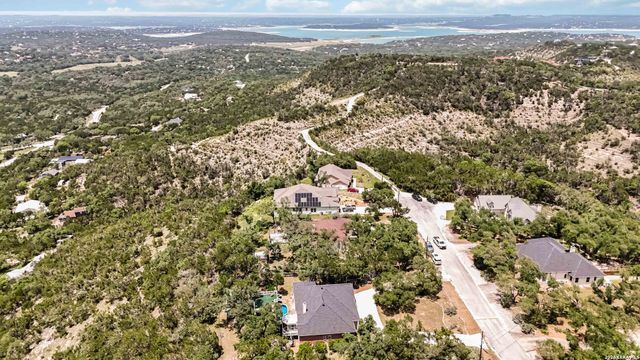 573 MOUNTAIN OAKS DR, Canyon Lake, TX 78133