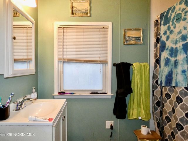 1546 Gould Road, Toledo, OH 43612