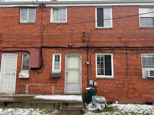 421 Kenwood Drive G, Euclid, OH 44123