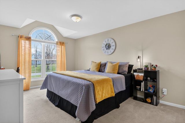 7233 N Lake Orchard Drive, Chelsea, MI 48118