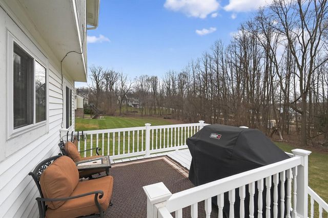 7233 N Lake Orchard Drive, Chelsea, MI 48118