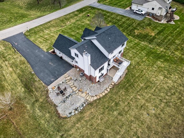 7233 N Lake Orchard Drive, Chelsea, MI 48118