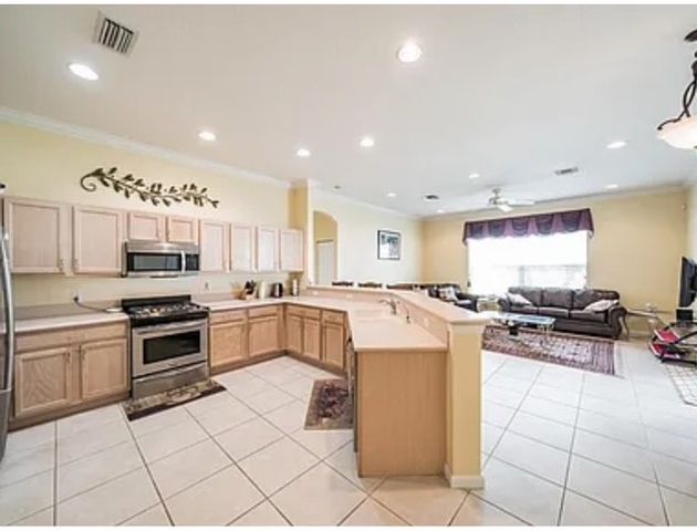 408 N Key Lime Square SW, Vero Beach, FL 32968
