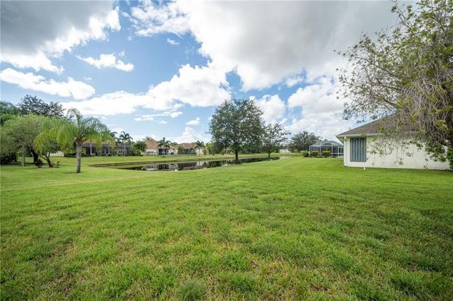 408 N Key Lime Square SW, Vero Beach, FL 32968