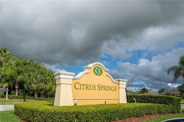 408 N Key Lime Square SW, Vero Beach, FL 32968