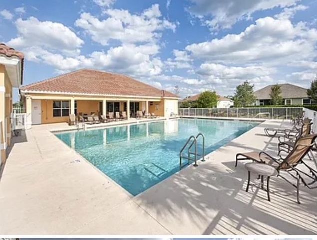 408 N Key Lime Square SW, Vero Beach, FL 32968