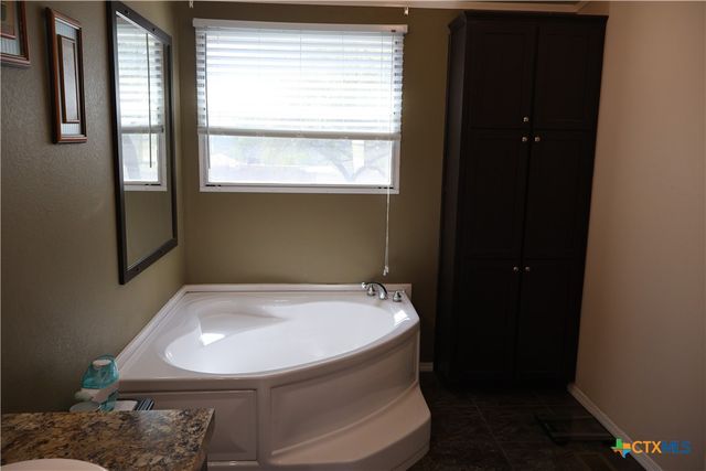 216 Salem Drive, Belton, TX 76513