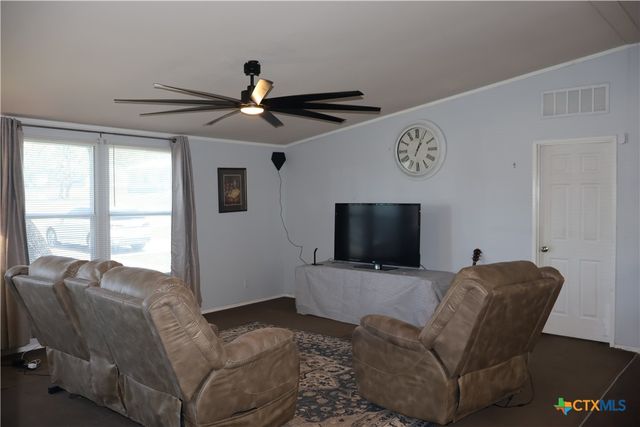 216 Salem Drive, Belton, TX 76513