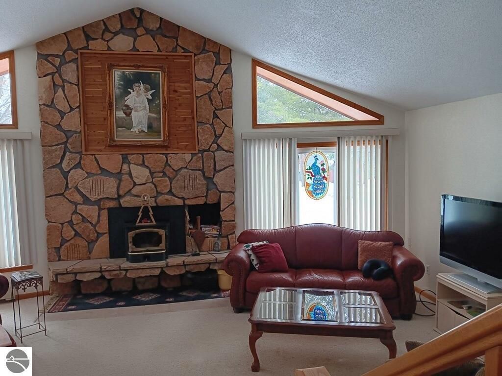 Image 11 of property listing at 7050 Loud Drive, Oscoda, MI 48750