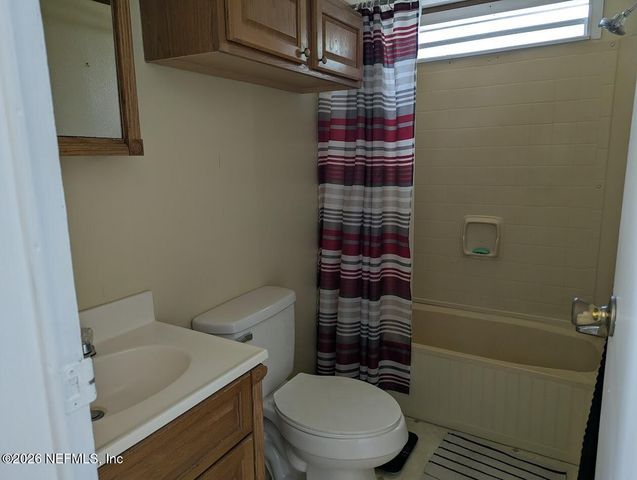 104 MOORE Avenue, Interlachen, FL 32148