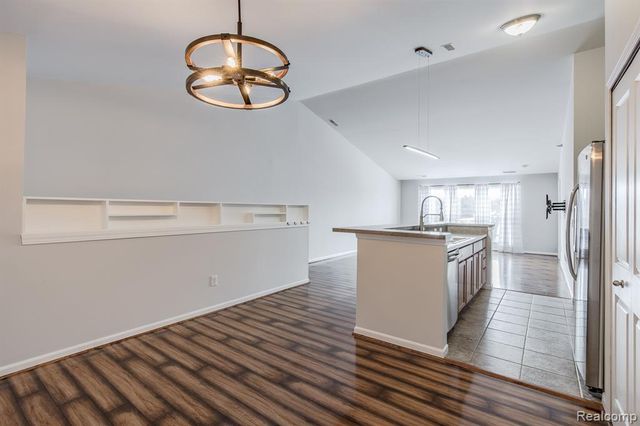 2206 Paradise Trail, Oxford, MI 48371