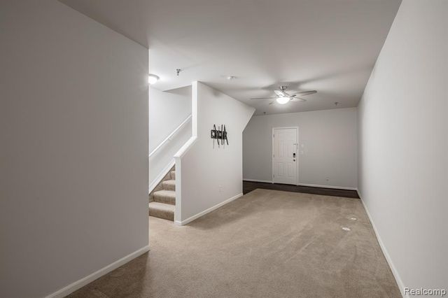 2206 Paradise Trail, Oxford, MI 48371