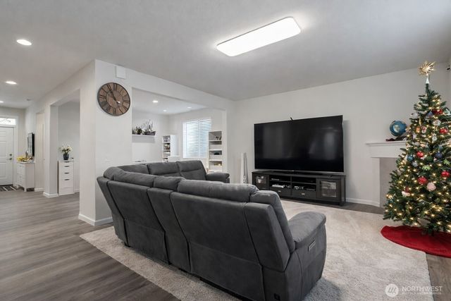 14303 67th Avenue E, Puyallup, WA 98373