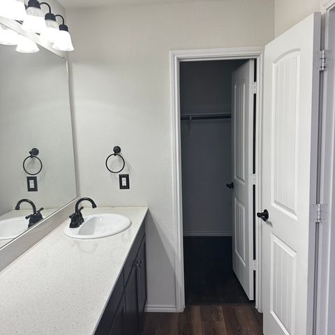 1017 Skyline Drive, Hutchins, TX 75141