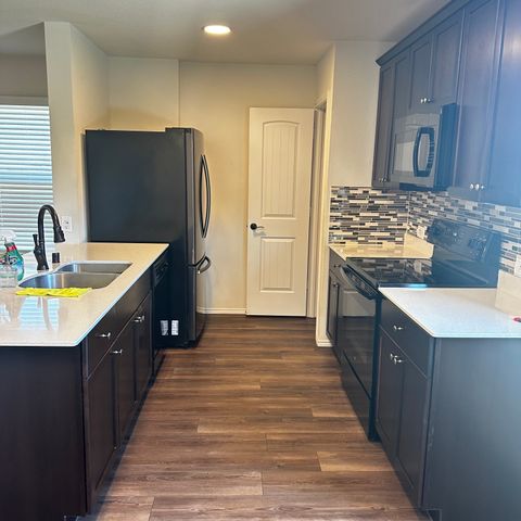 1017 Skyline Drive, Hutchins, TX 75141