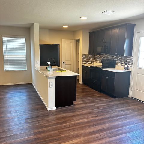 1017 Skyline Drive, Hutchins, TX 75141