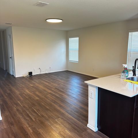 1017 Skyline Drive, Hutchins, TX 75141