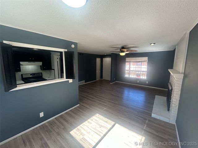 4909 S Utica Avenue D, Tulsa, OK 74105