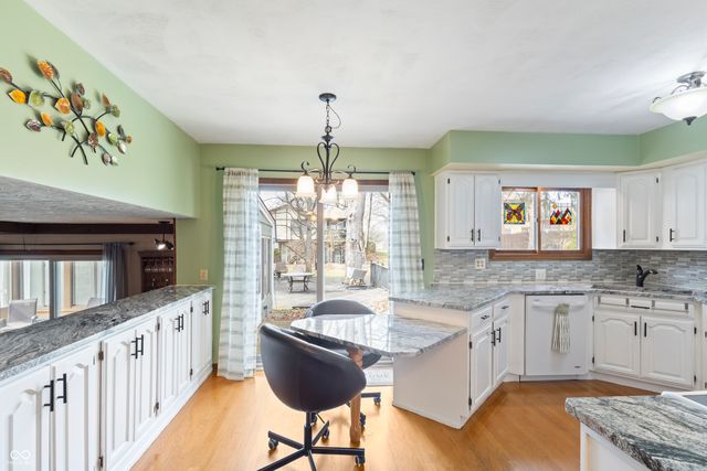 302 Maple Court, Greenfield, IN 46140