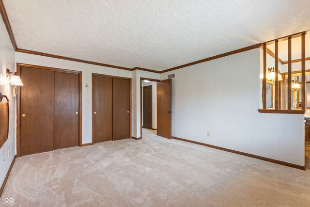 302 Maple Court, Greenfield, IN 46140