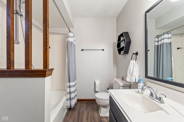 302 Maple Court, Greenfield, IN 46140