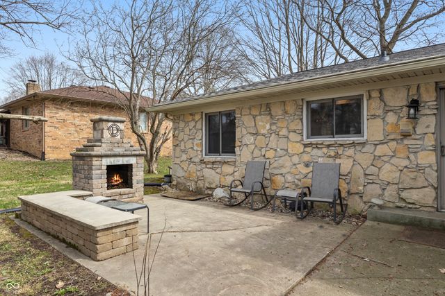 302 Maple Court, Greenfield, IN 46140