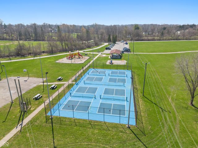 302 Maple Court, Greenfield, IN 46140