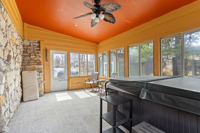 302 Maple Court, Greenfield, IN 46140