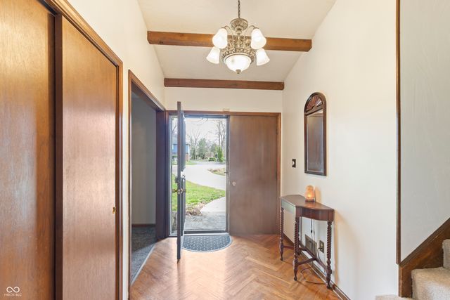 302 Maple Court, Greenfield, IN 46140